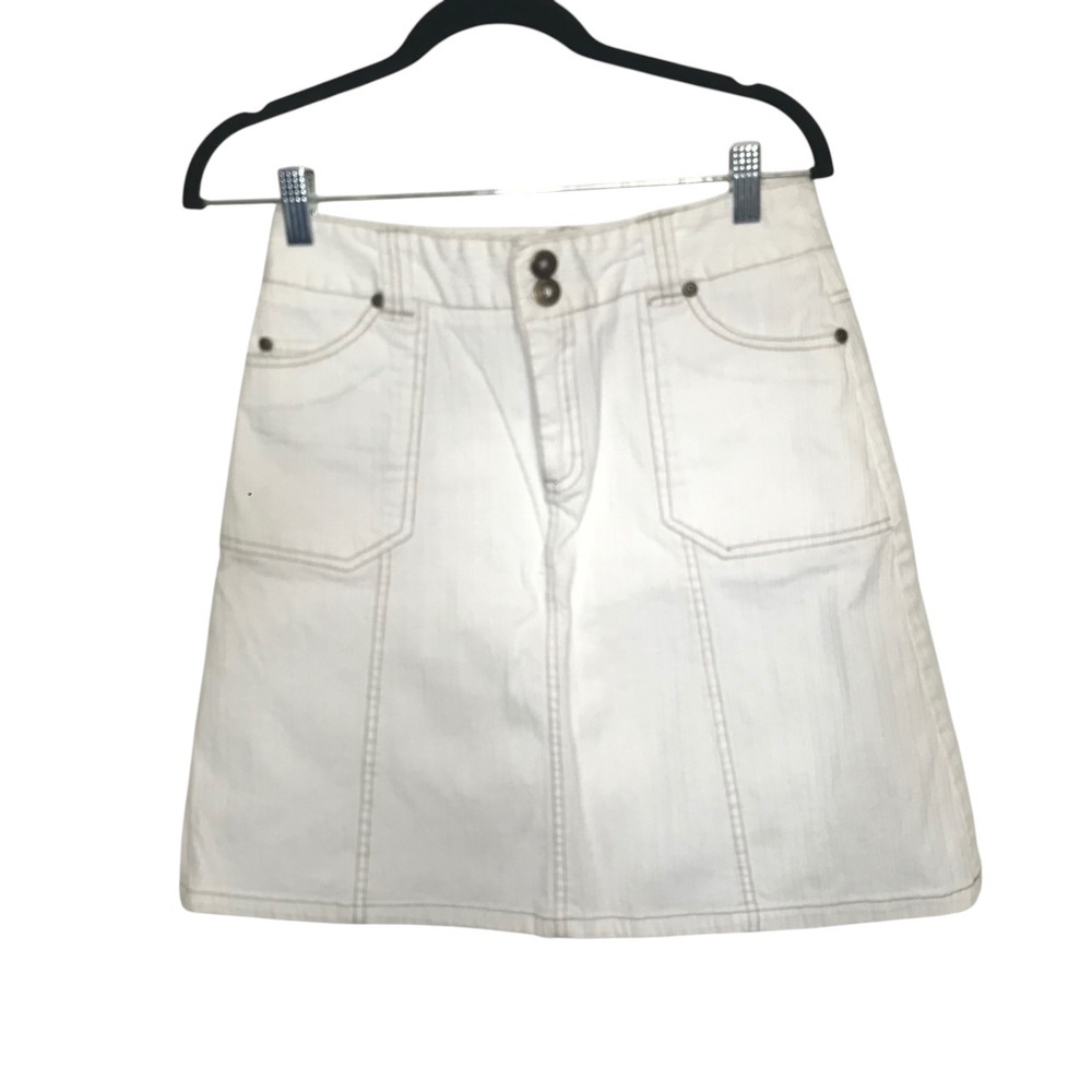 White Denim A-Line Skirt with Front Pockets | Casual Summer Mini - Picture 5 of 15